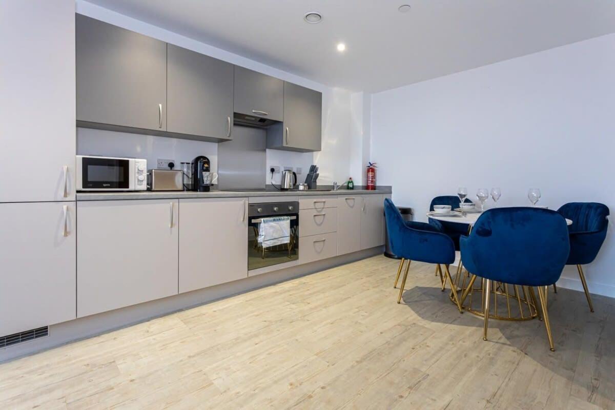 Modern 2 Bed Salford Apartment Stunning Views Manchester Exterior foto