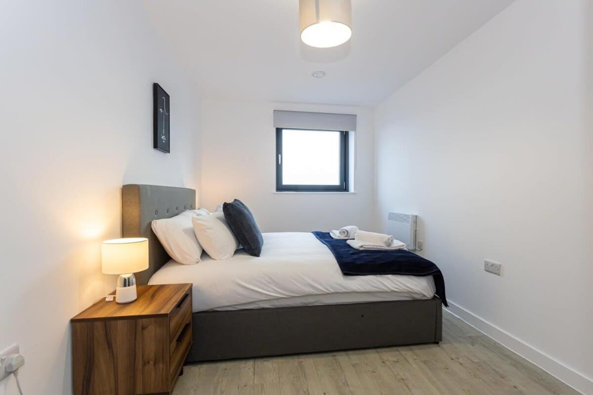Modern 2 Bed Salford Apartment Stunning Views Manchester Exterior foto